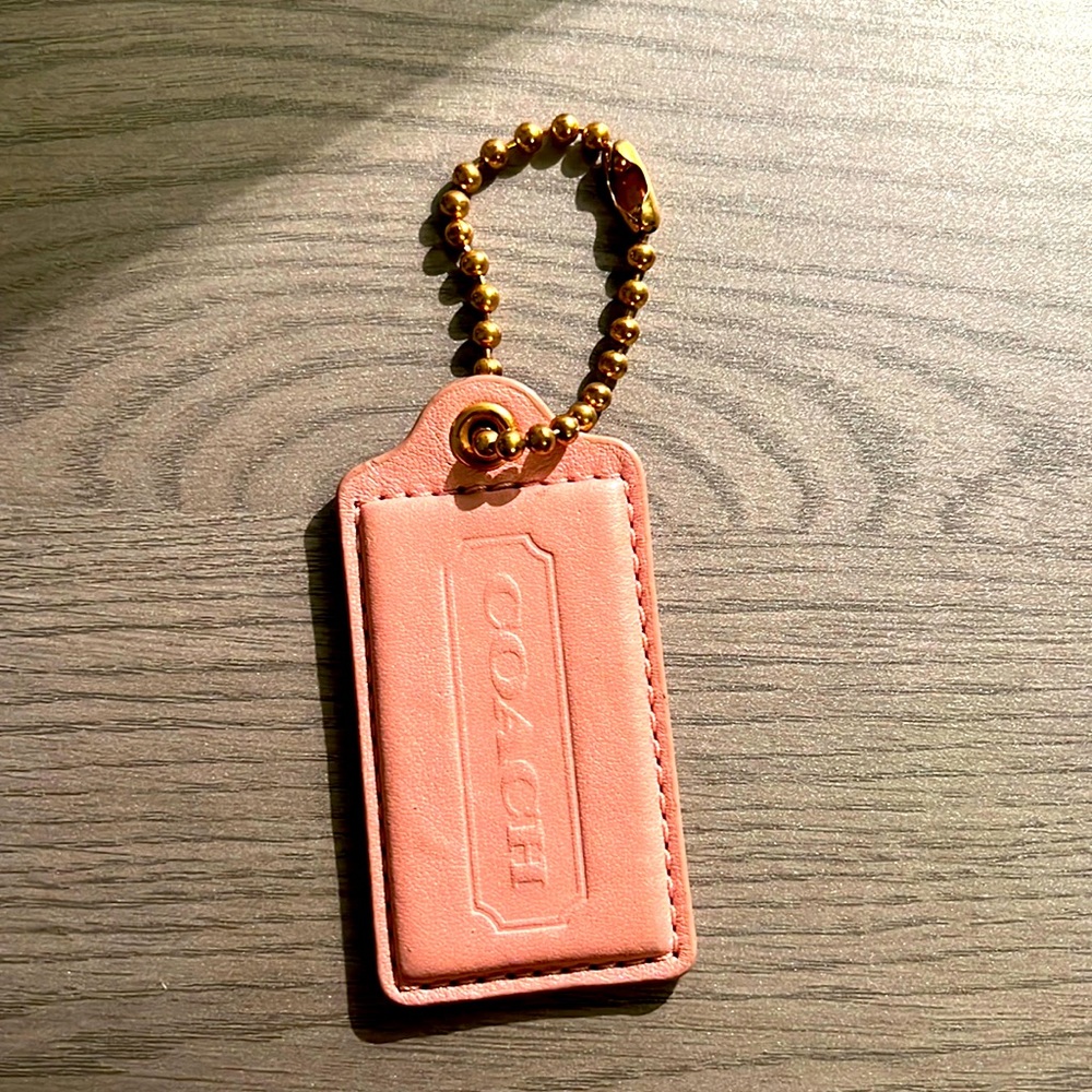 Coach hang tag